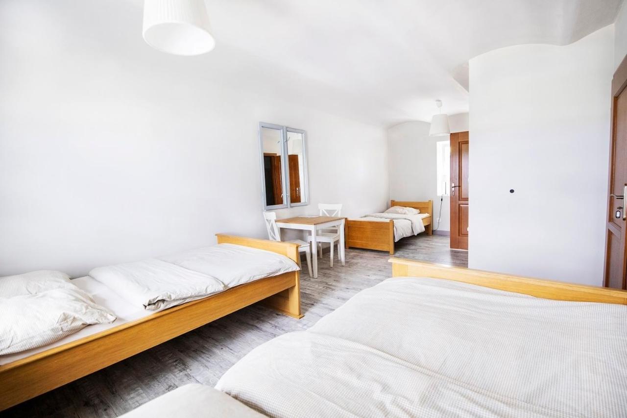 Zielona Przystan Hotel Manasterz Luaran gambar
