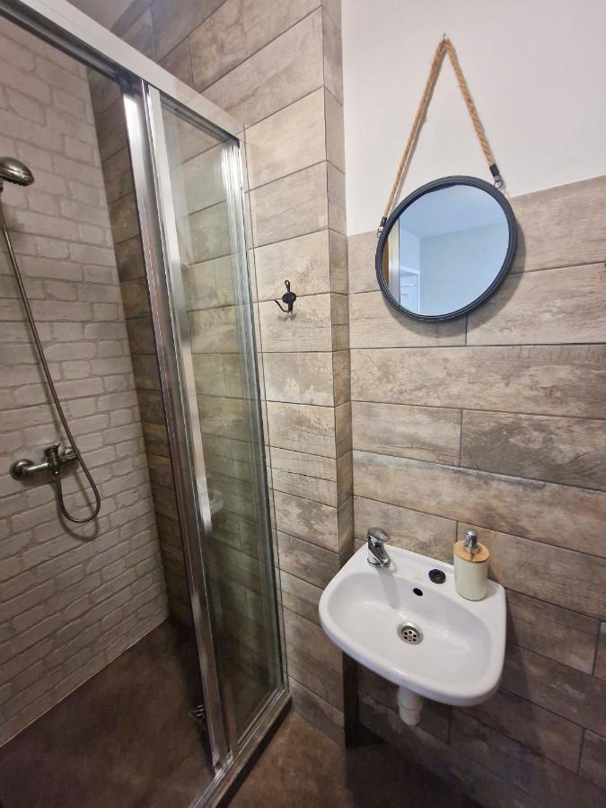 Zielona Przystan Hotel Manasterz Luaran gambar