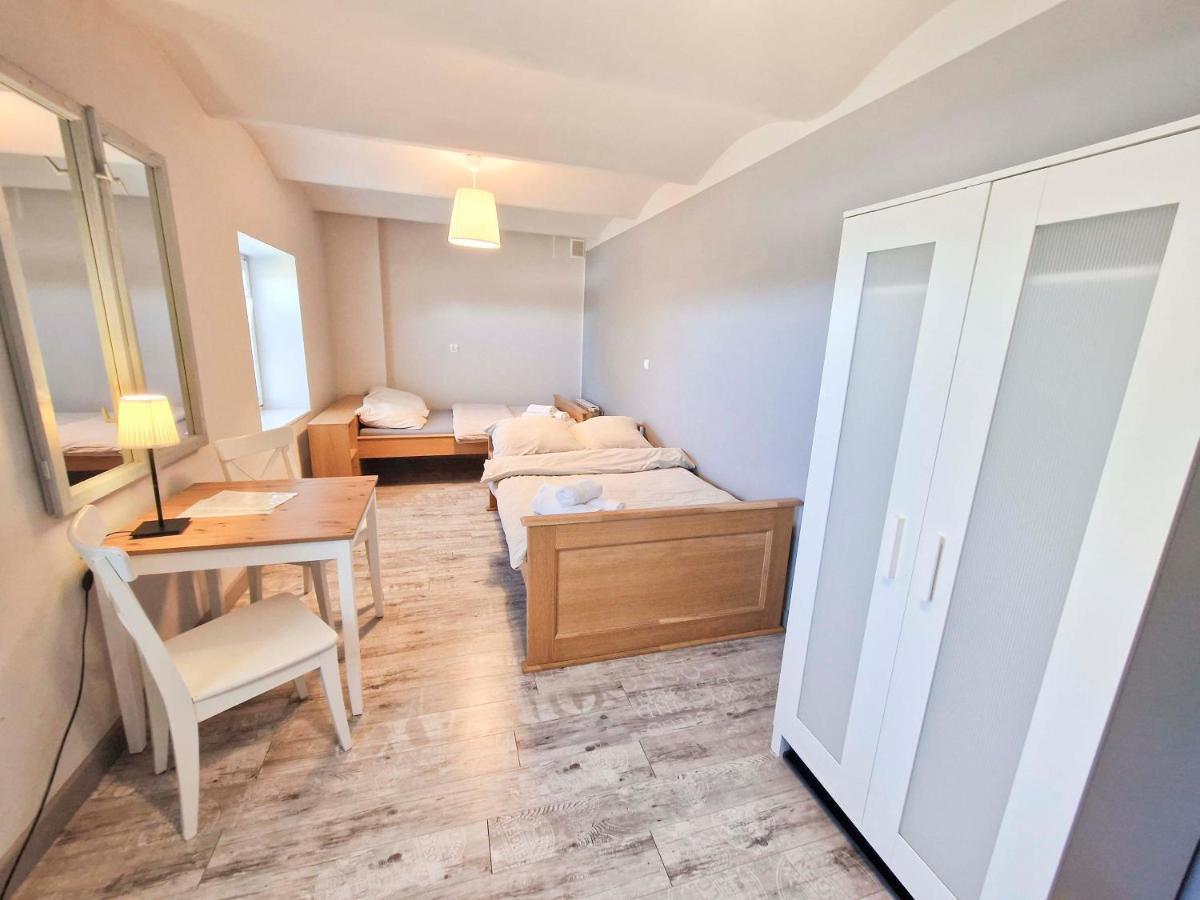 Zielona Przystan Hotel Manasterz Luaran gambar