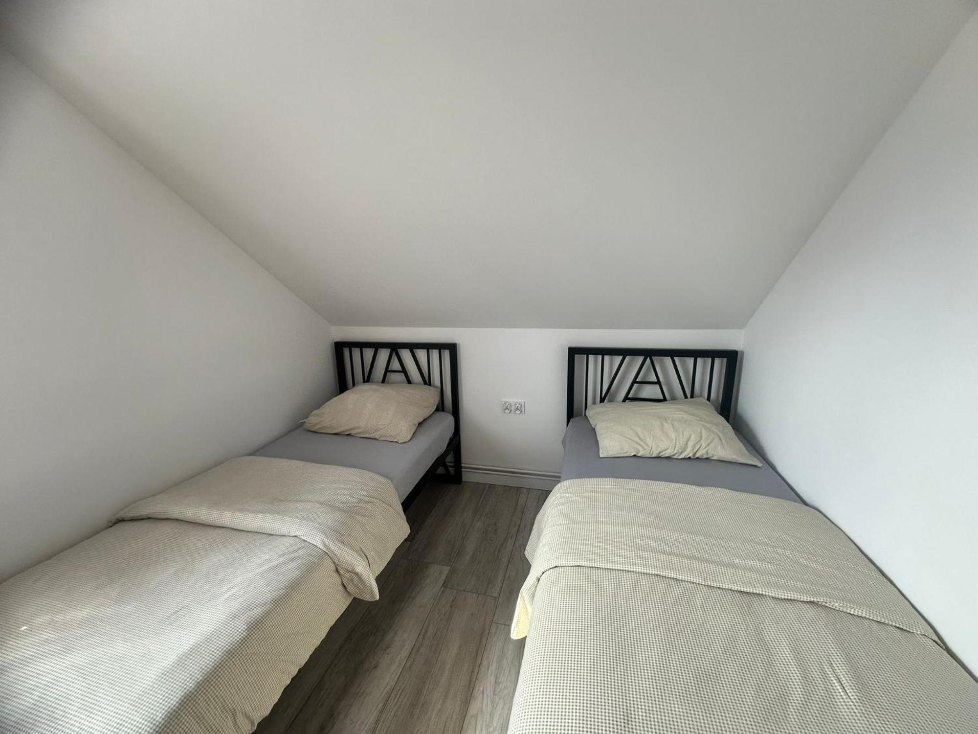 Zielona Przystan Hotel Manasterz Luaran gambar